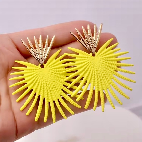 Big Gold and Yellow Statement Earrings Fashion Geometric Maximalism Jewelry - Picture 7 of 7